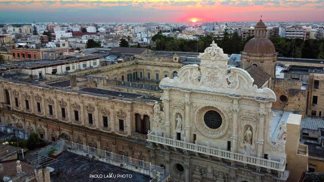 Lecce Stazione Centrale Экстерьер фото