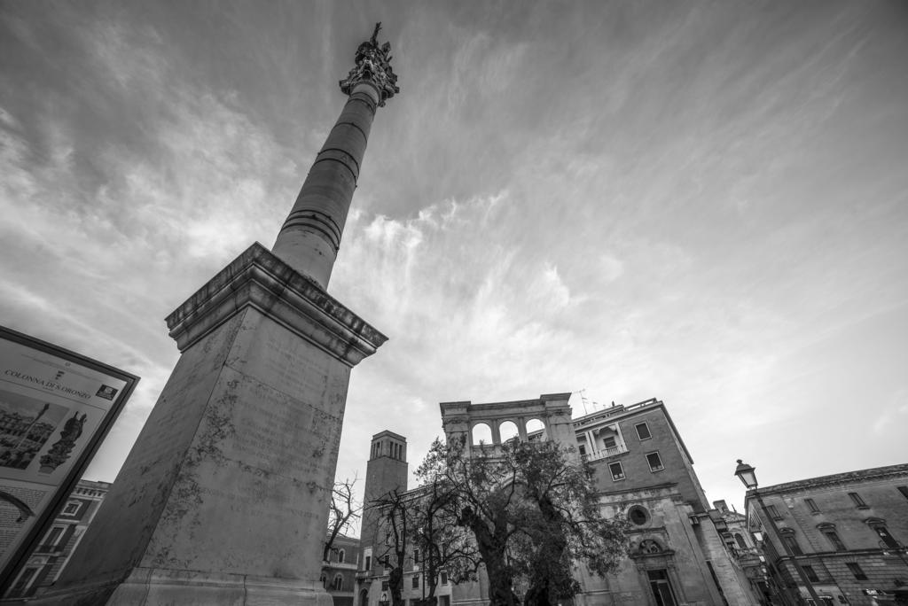 Lecce Stazione Centrale Экстерьер фото